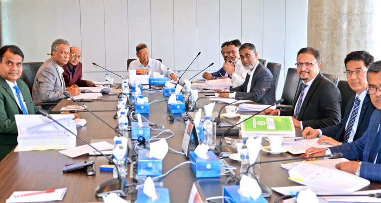 880th Executive Committee (EC) meeting of Shahjalal Islami Bank PLC. held