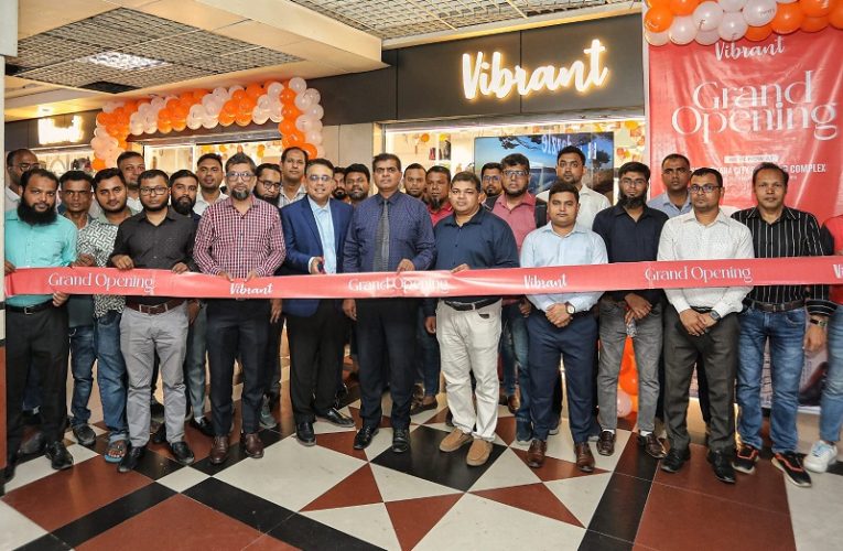 Vibrant opens showroom at Bashundhara City