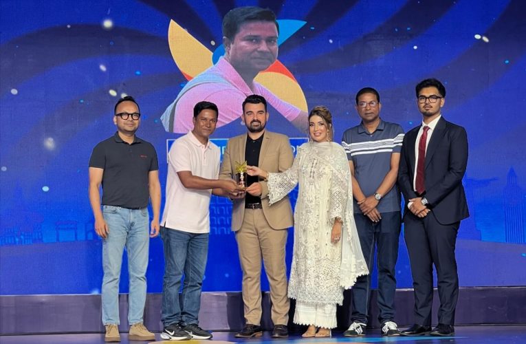 Salahuddin Sumon Awarded as the Best Travel Vlogger of 2025