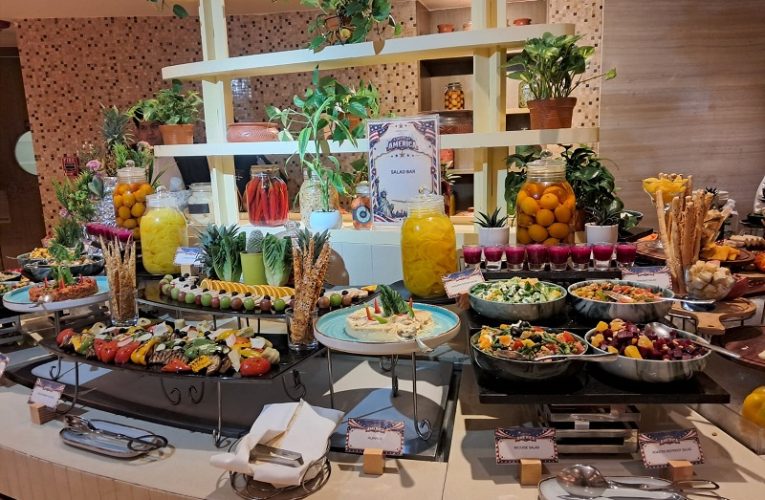 Crowne Plaza Dhaka Gulshan hosts 10-day American food carnival
